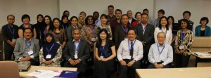 Participants from FASS, UNiversity of Malaya and FASS, NUS on day one of the Forum