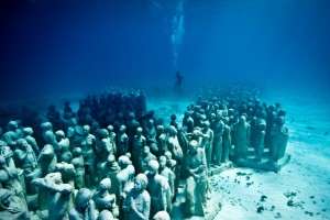 Silent-evolution-underwater-sculpture-jason-decaires-taylor